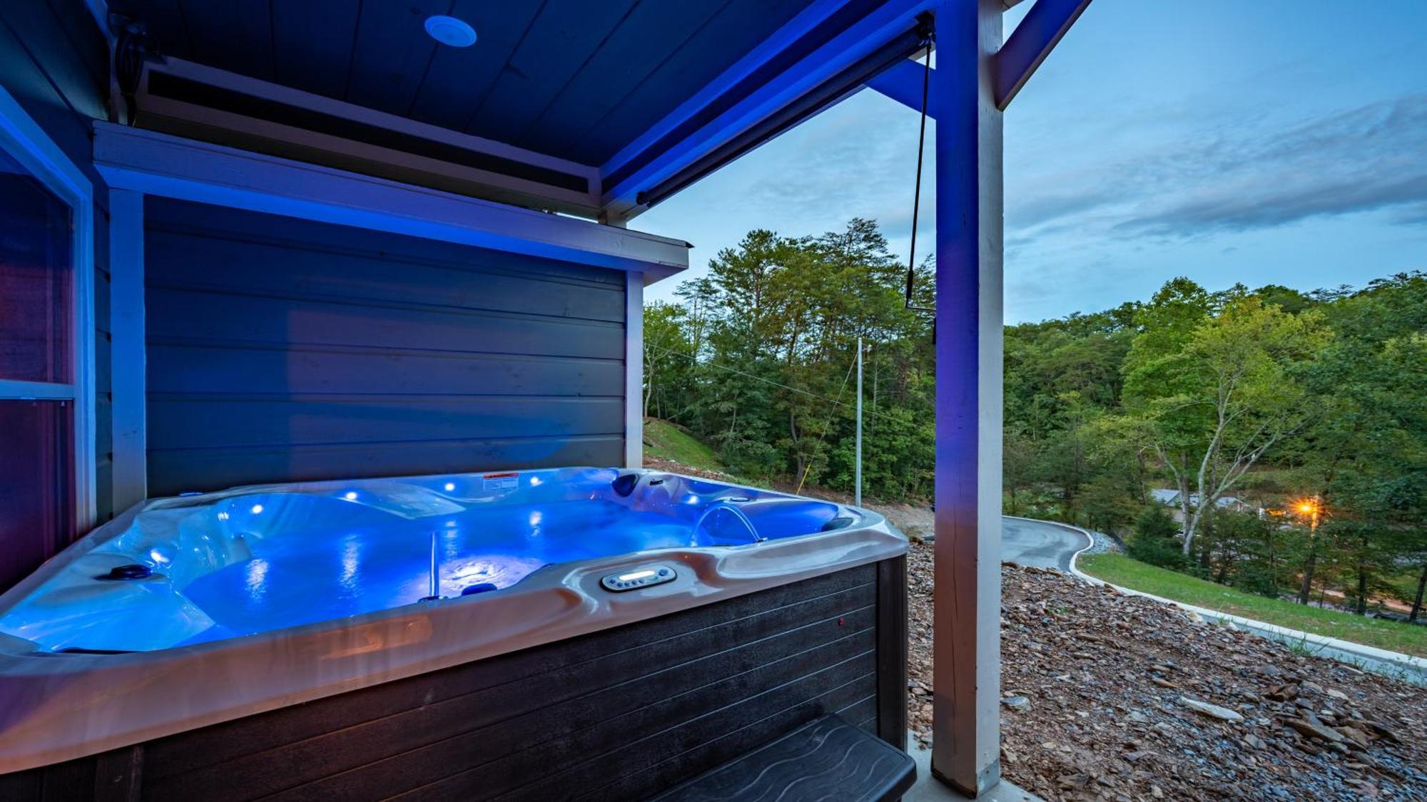 Liberty Lodge - Family Getaway With Pool, Hot Tub, Arcade & Dogs Pigeon Forge Exterior photo