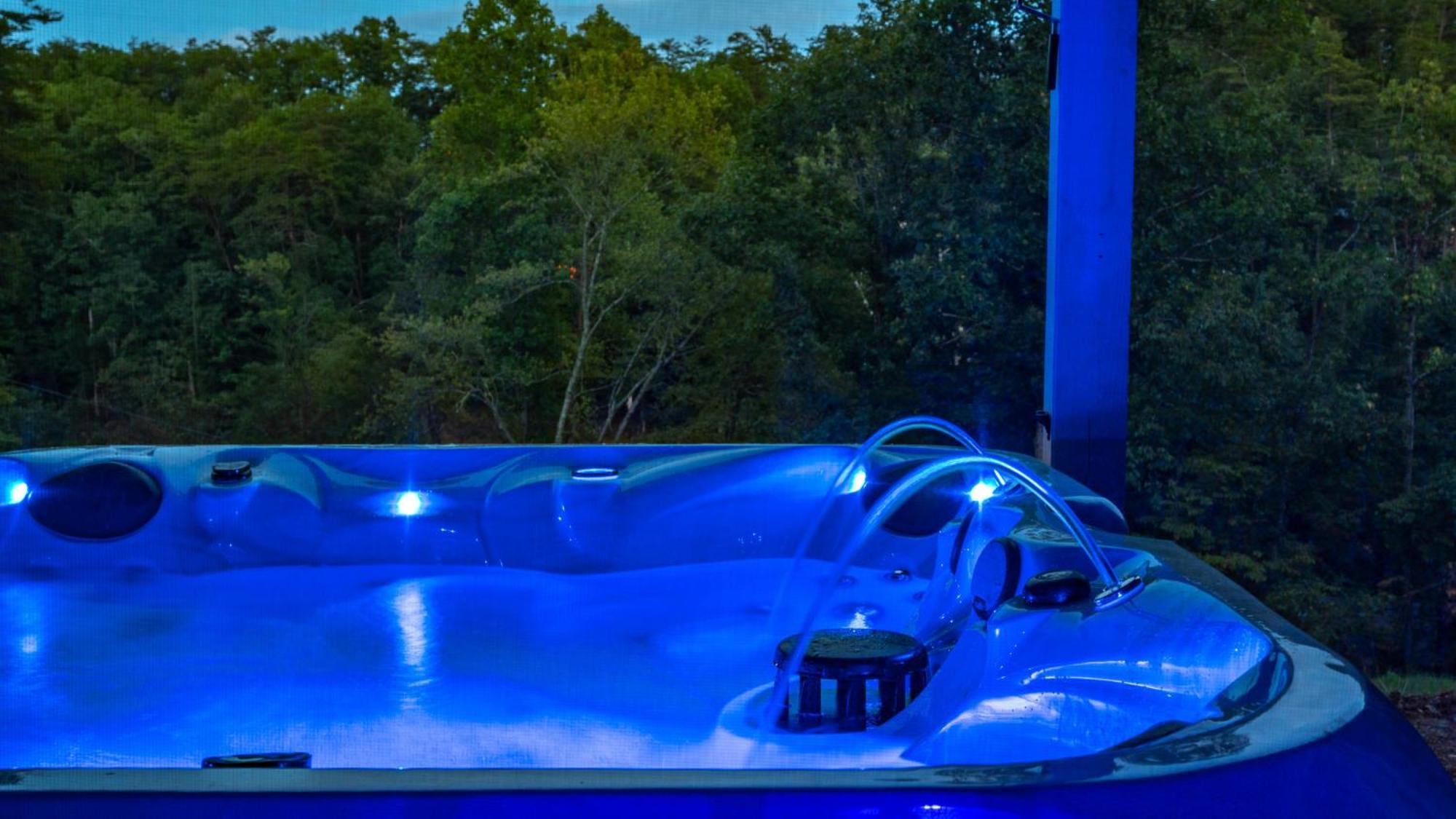 Liberty Lodge - Family Getaway With Pool, Hot Tub, Arcade & Dogs Pigeon Forge Exterior photo