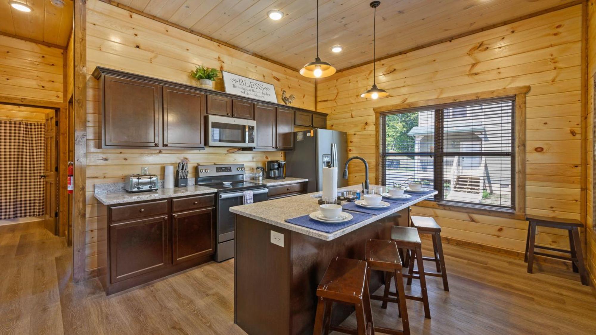 Liberty Lodge - Family Getaway With Pool, Hot Tub, Arcade & Dogs Pigeon Forge Exterior photo