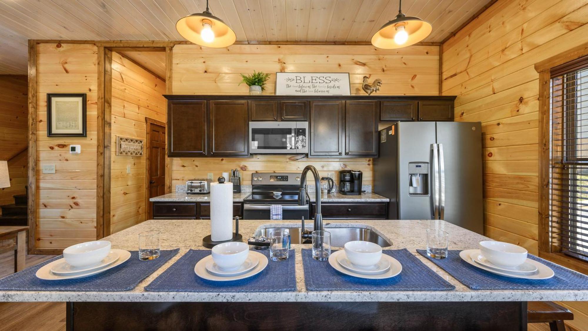 Liberty Lodge - Family Getaway With Pool, Hot Tub, Arcade & Dogs Pigeon Forge Exterior photo