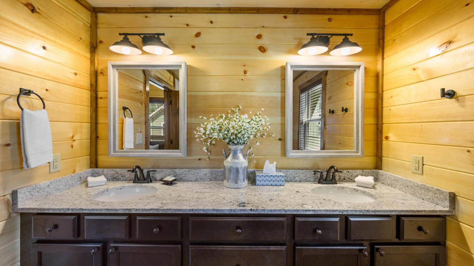 Liberty Lodge - Family Getaway With Pool, Hot Tub, Arcade & Dogs Pigeon Forge Exterior photo